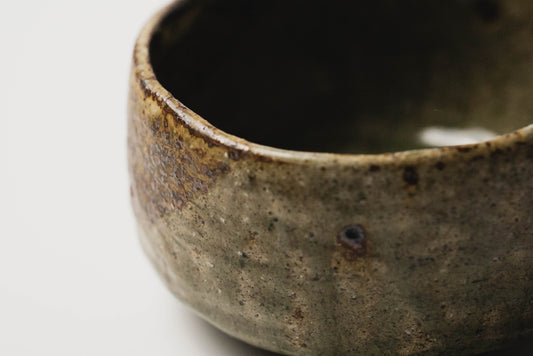 【しの平窯×UTSUWA】コラボ手捏ね茶碗 掛け分け