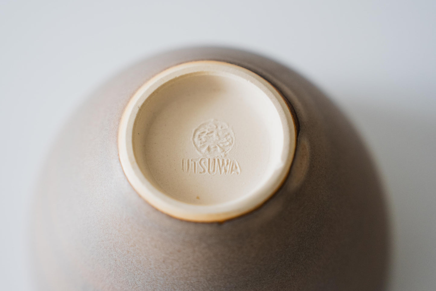 【洸春陶苑×UTSUWA】コラボカップ ベージュ 濃