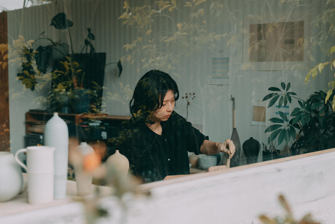 【陶芸家：安藤由香インタビュー前編】土のキャンバスに描く